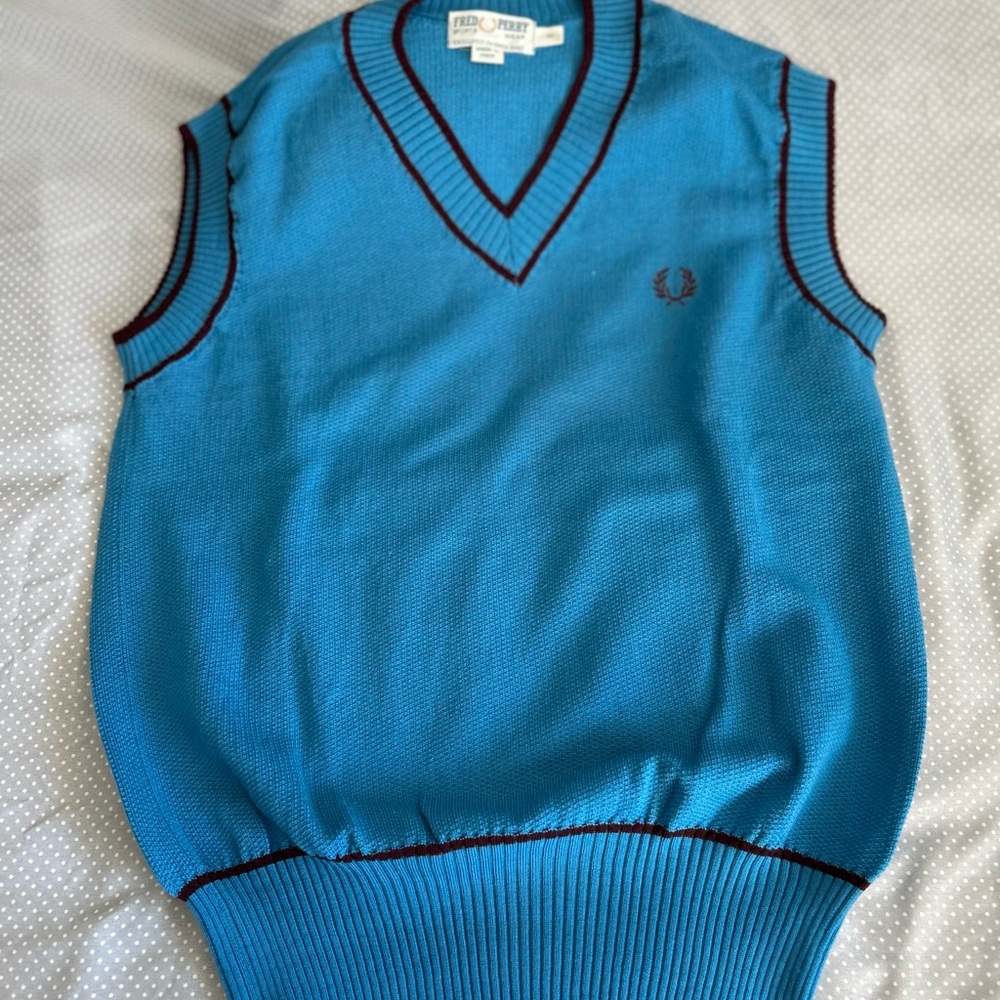Vintage Design Fred Perry V-Neck Blue 100% Merino Wool Vest